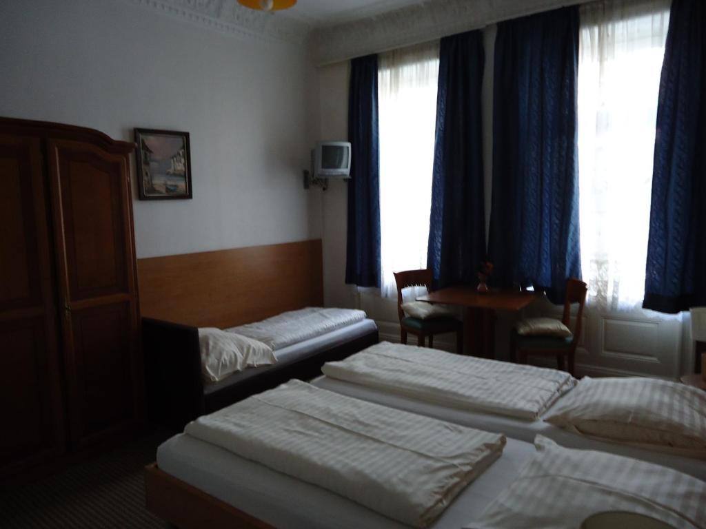 Hotel Garni Nord Hamburg Bagian luar foto